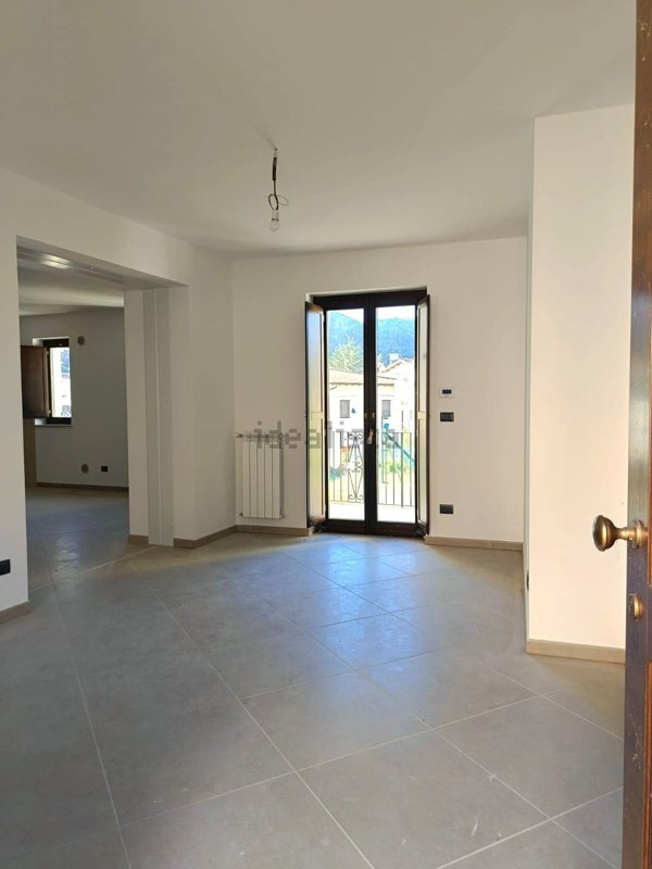 casa indipendente in vendita a L'Aquila