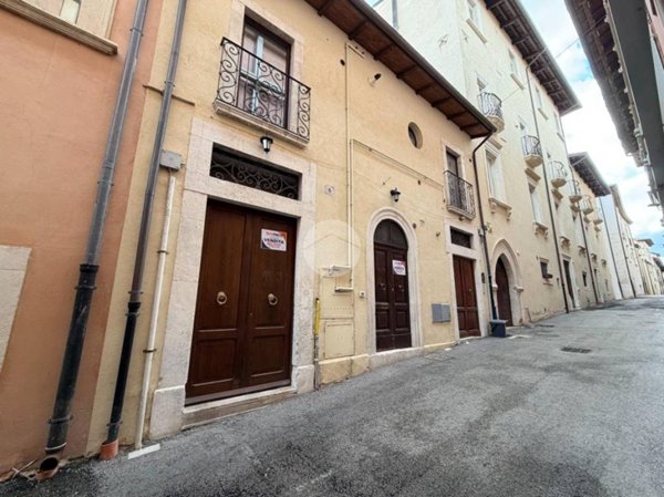 appartamento in vendita a L'Aquila in zona Centro Città