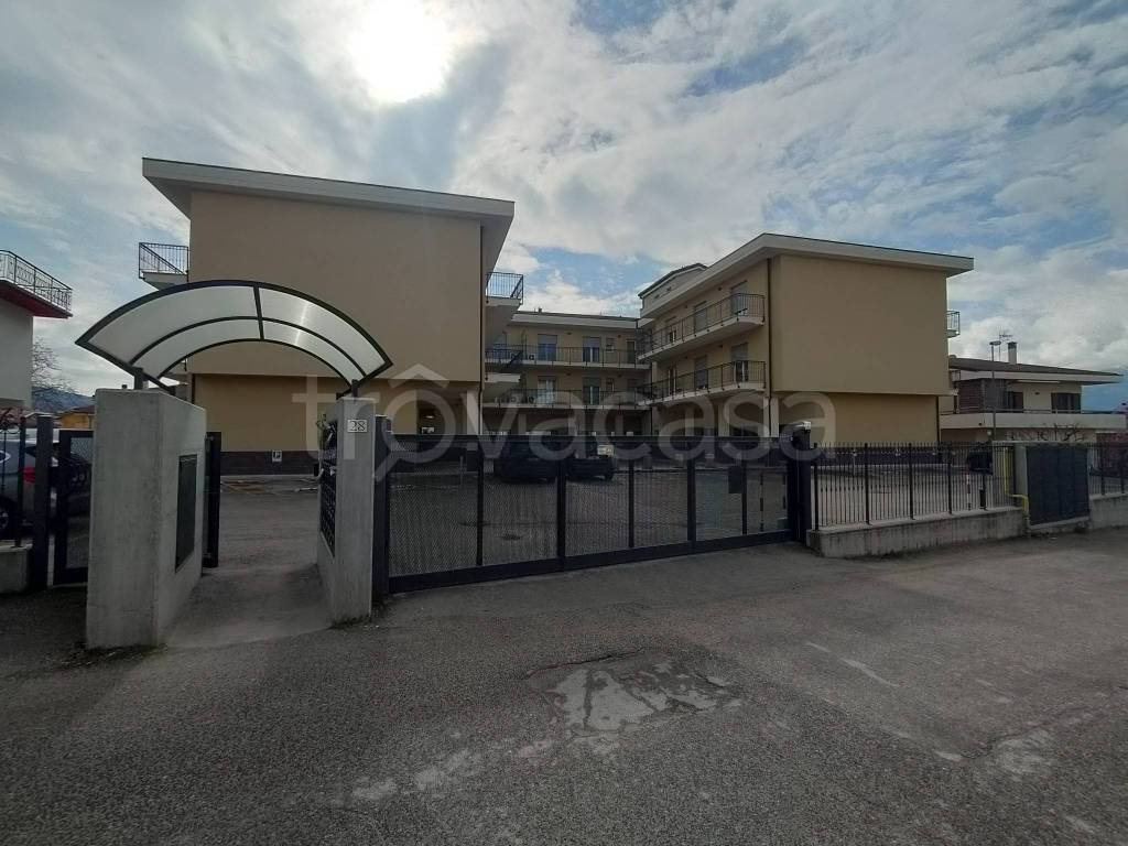 negozio in vendita a L'Aquila in zona Paganica