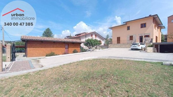 casa indipendente in vendita a L'Aquila in zona Sant'Elia