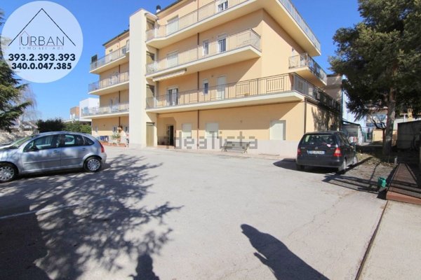 ufficio in vendita a L'Aquila in zona Coppito