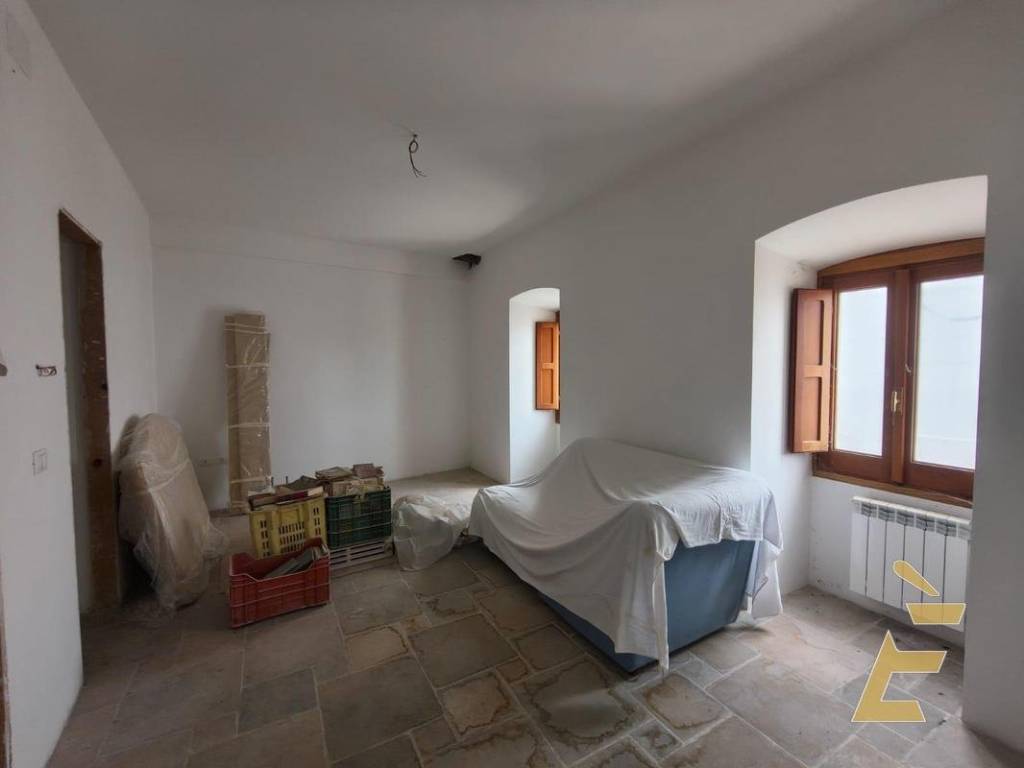 casa indipendente in vendita a L'Aquila in zona Paganica