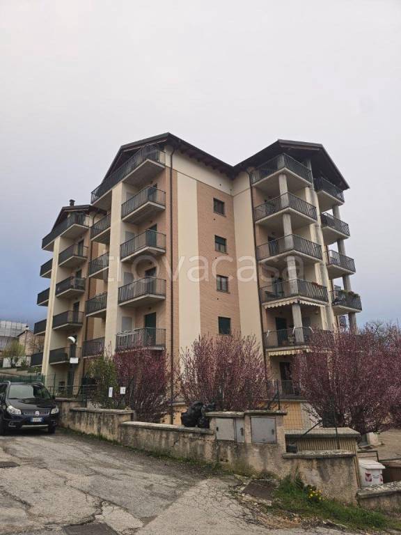appartamento in vendita a L'Aquila in zona Palombara