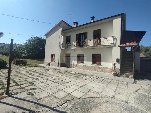 appartamento in vendita a L'Aquila in zona Paganica