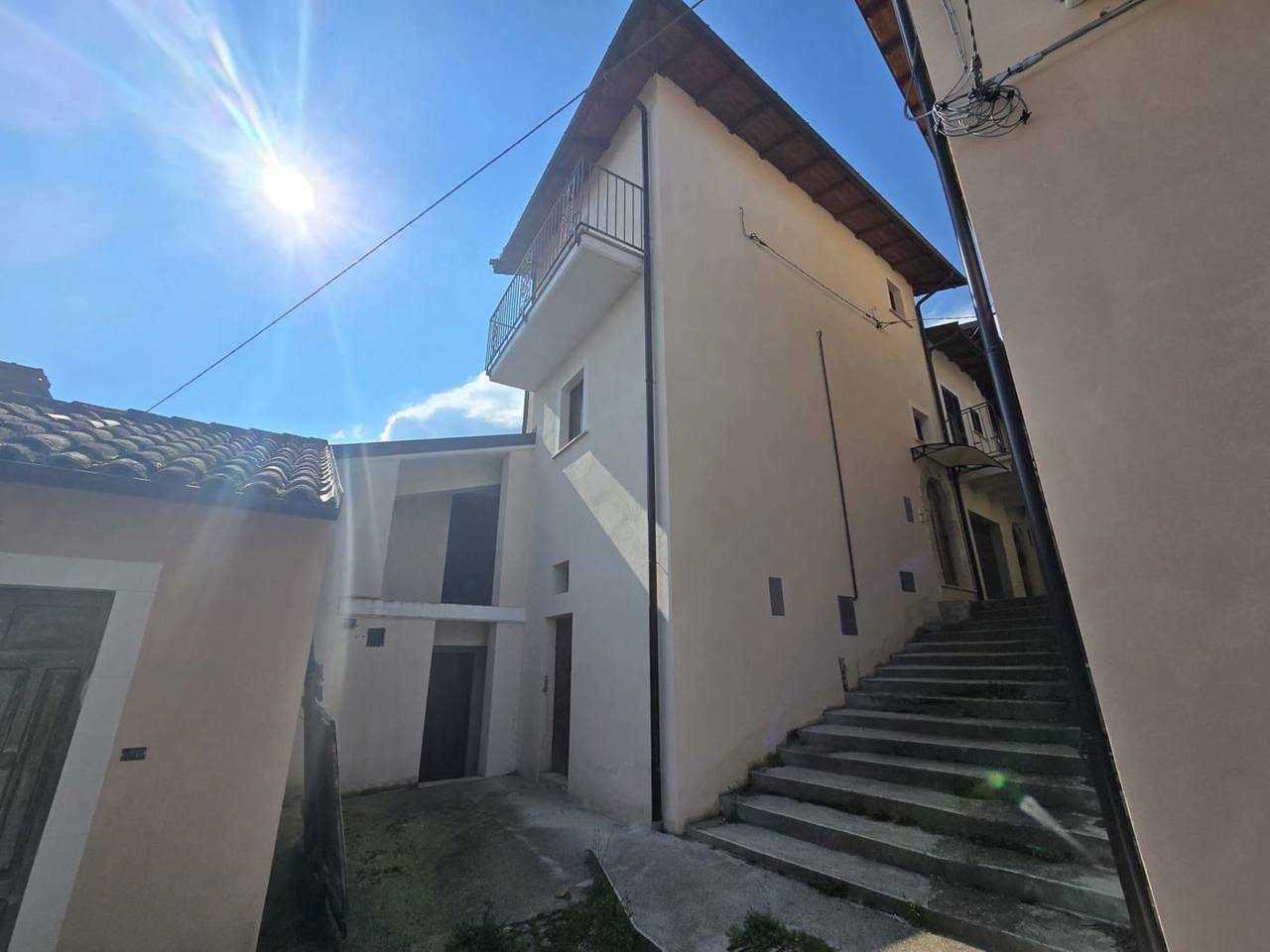 casa indipendente in vendita a L'Aquila in zona Monticchio/frazione Bagno
