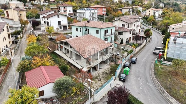 appartamento in vendita a L'Aquila in zona Collebrincioni