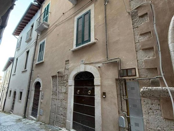 appartamento in vendita a L'Aquila in zona Centro Città