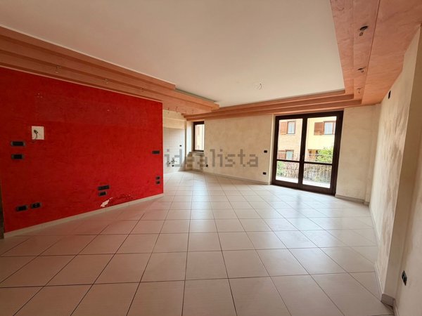 casa indipendente in vendita a L'Aquila