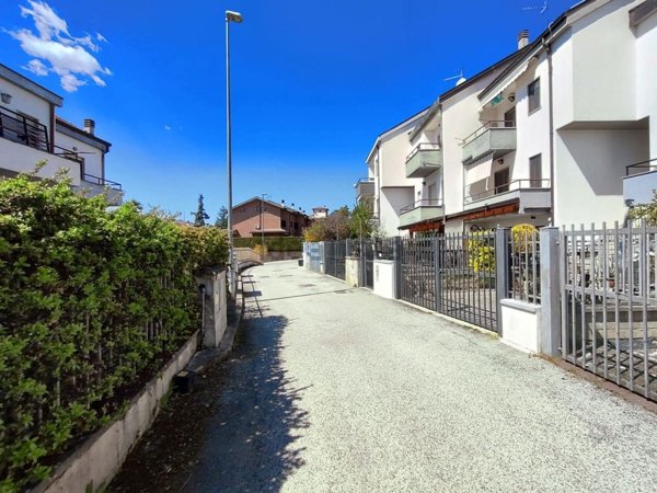 casa indipendente in vendita a L'Aquila in zona Centro Città