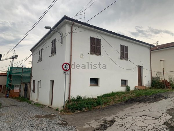 appartamento in vendita a L'Aquila in zona Centro Città