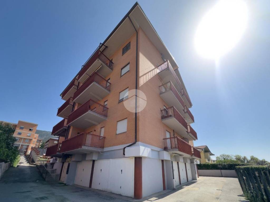 appartamento in vendita a L'Aquila in zona Pettino