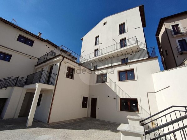 appartamento in vendita a L'Aquila in zona Centro Città