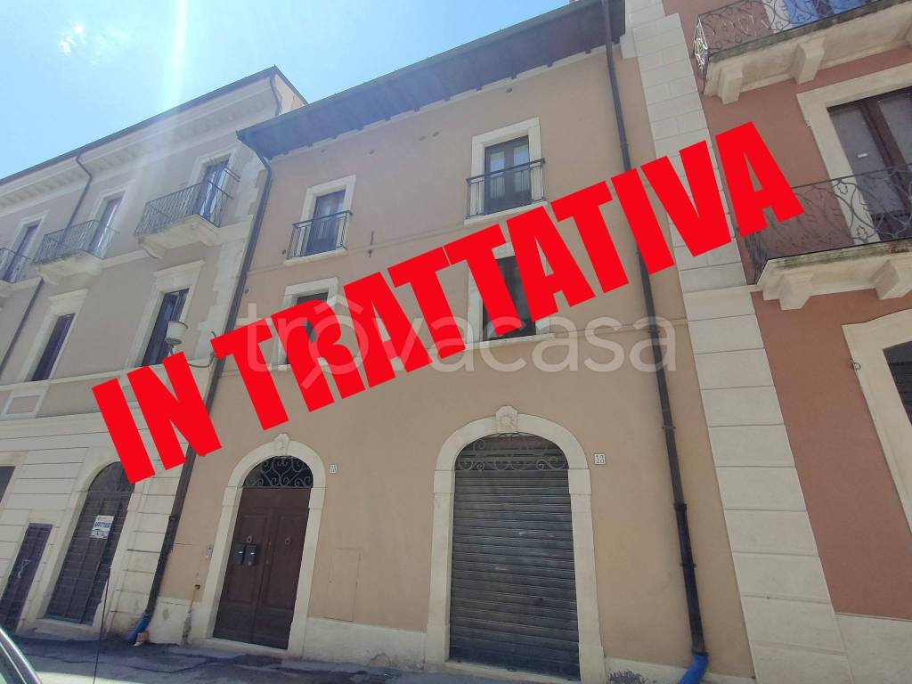 casa indipendente in vendita a L'Aquila in zona Centro Città