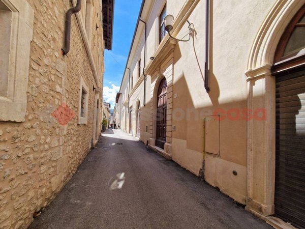 appartamento in vendita a L'Aquila in zona Centro Città