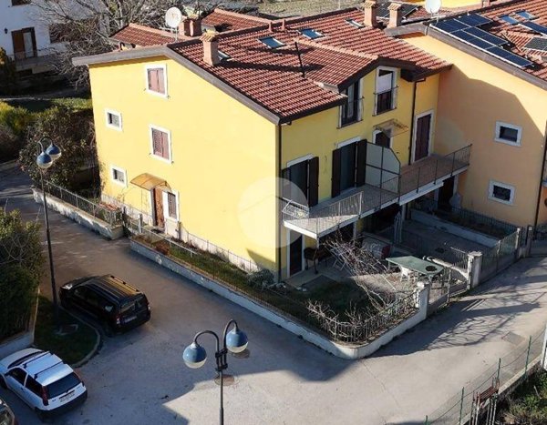 casa indipendente in vendita a L'Aquila in zona Sant'Elia