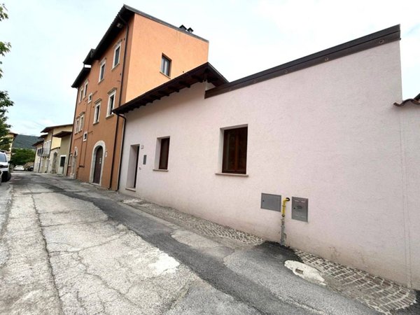 appartamento in vendita a L'Aquila in zona Centro Città