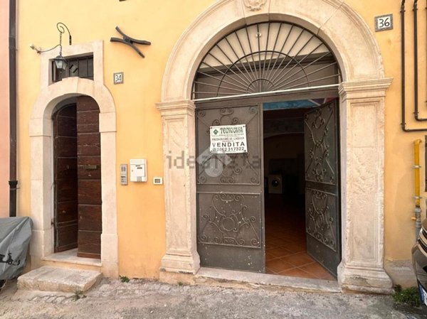 appartamento in vendita a L'Aquila in zona Centro Città