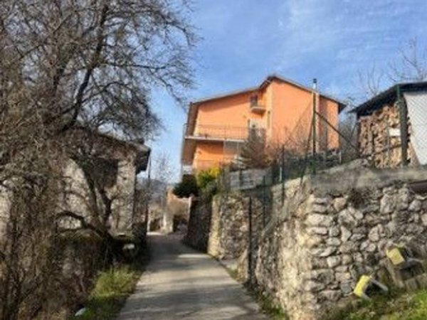 appartamento in vendita a L'Aquila in zona Paganica