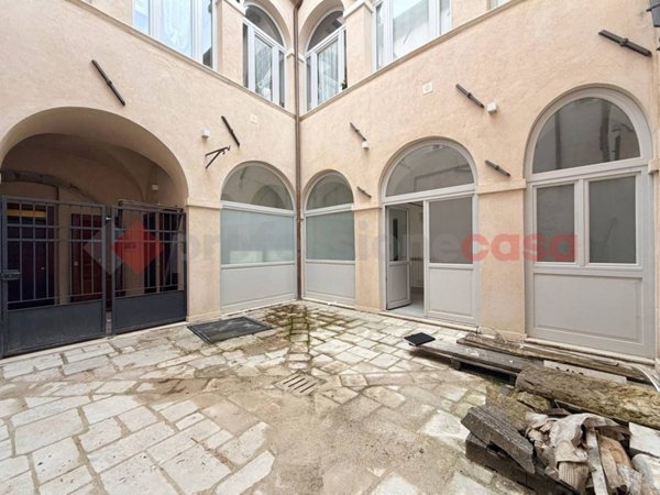 appartamento in vendita a L'Aquila in zona Centro Città