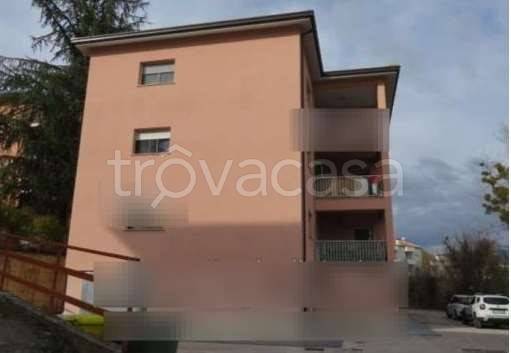 appartamento in vendita a L'Aquila in zona Preturo