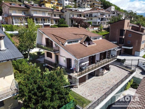 casa indipendente in vendita a L'Aquila in zona San Sisto