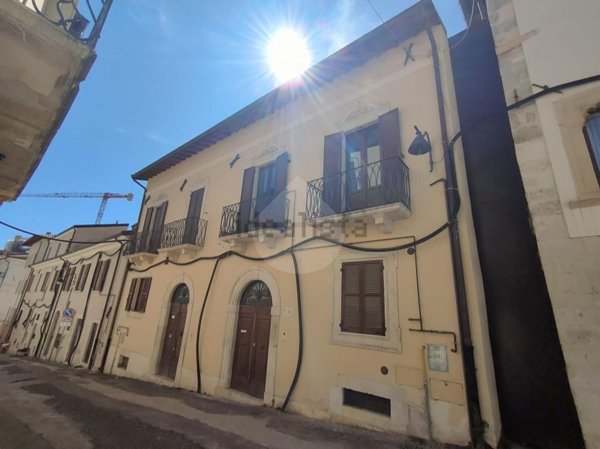 appartamento in vendita a L'Aquila in zona Centro Città
