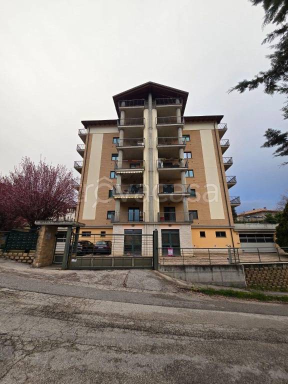 appartamento in vendita a L'Aquila in zona Palombara