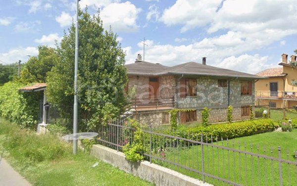 casa indipendente in vendita a L'Aquila in zona Sassa