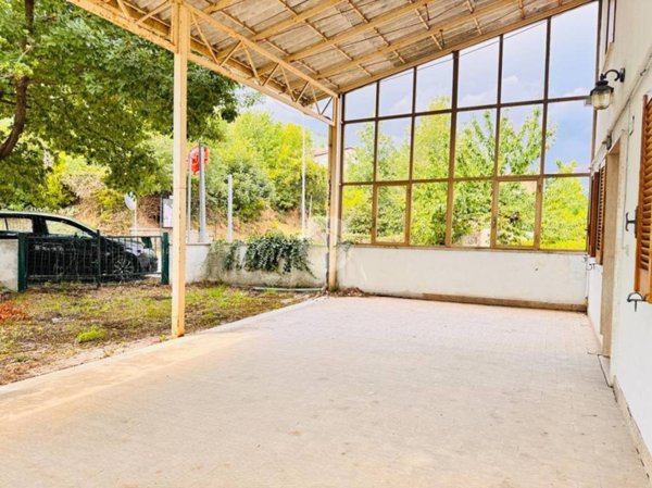appartamento in vendita a L'Aquila in zona Pianola