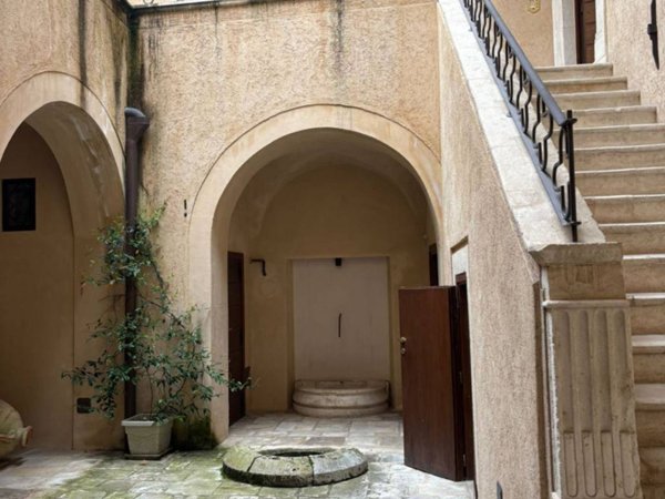 appartamento in vendita a L'Aquila in zona Centro Città