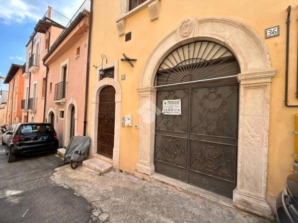 appartamento in vendita a L'Aquila in zona Centro Città