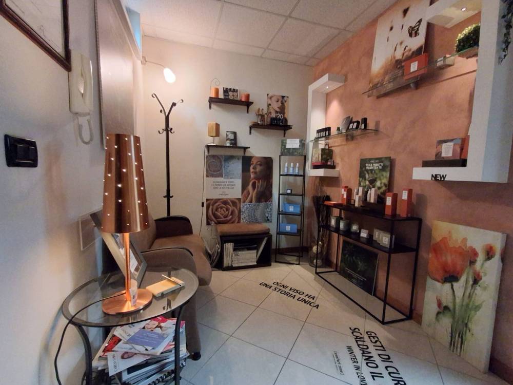 negozio in vendita a L'Aquila