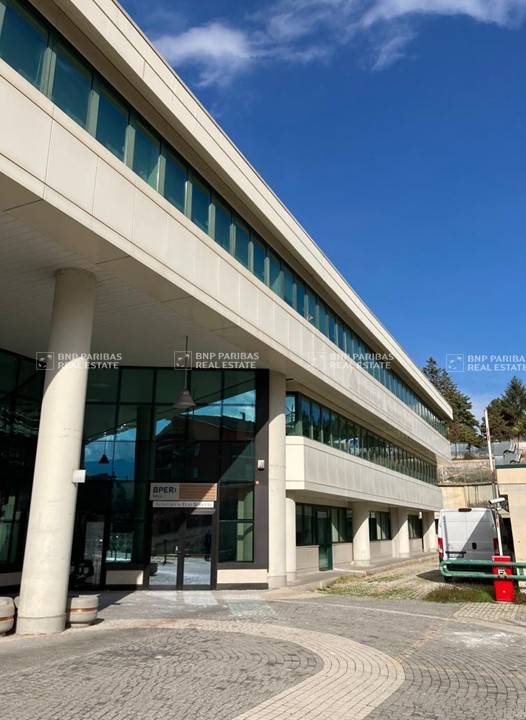 ufficio in vendita a L'Aquila in zona Torrione