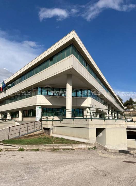 ufficio in vendita a L'Aquila in zona Torrione