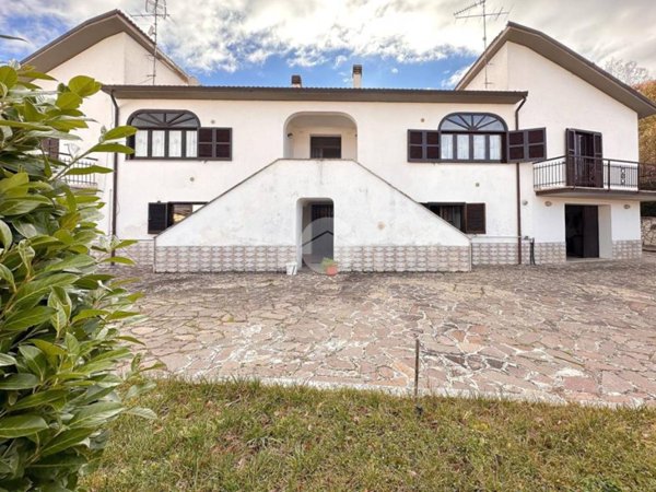 appartamento in vendita a L'Aquila in zona Centro Città