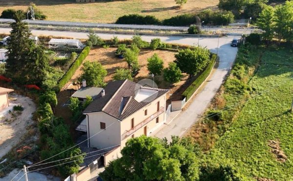 appartamento in vendita a L'Aquila in zona Onna