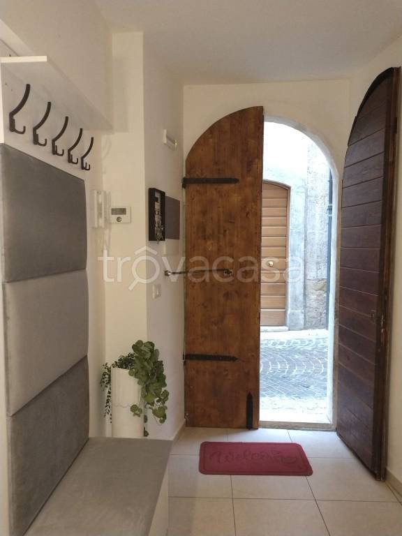 casa indipendente in vendita a L'Aquila