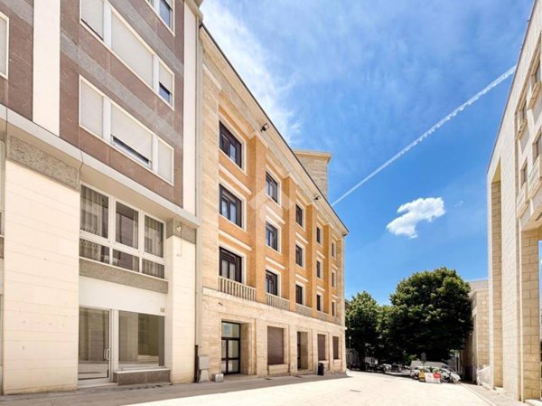 appartamento in vendita a L'Aquila in zona Centro Città