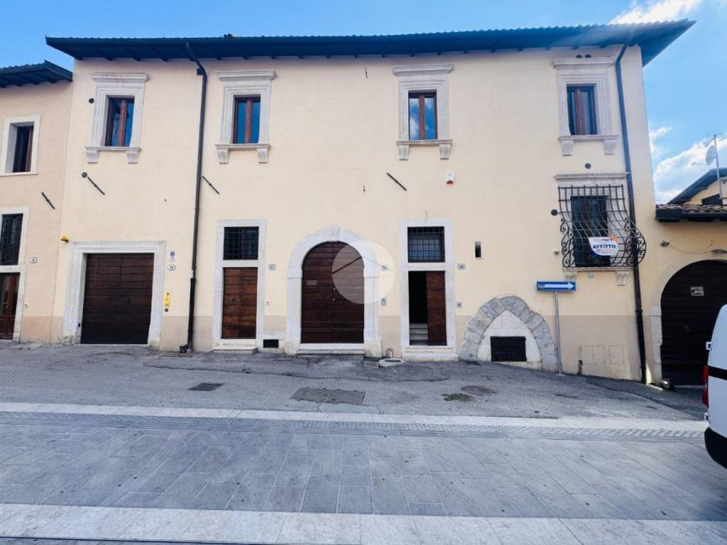 appartamento in affitto a L'Aquila in zona Centro Città