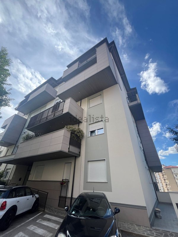 appartamento in vendita a L'Aquila in zona Centro Città