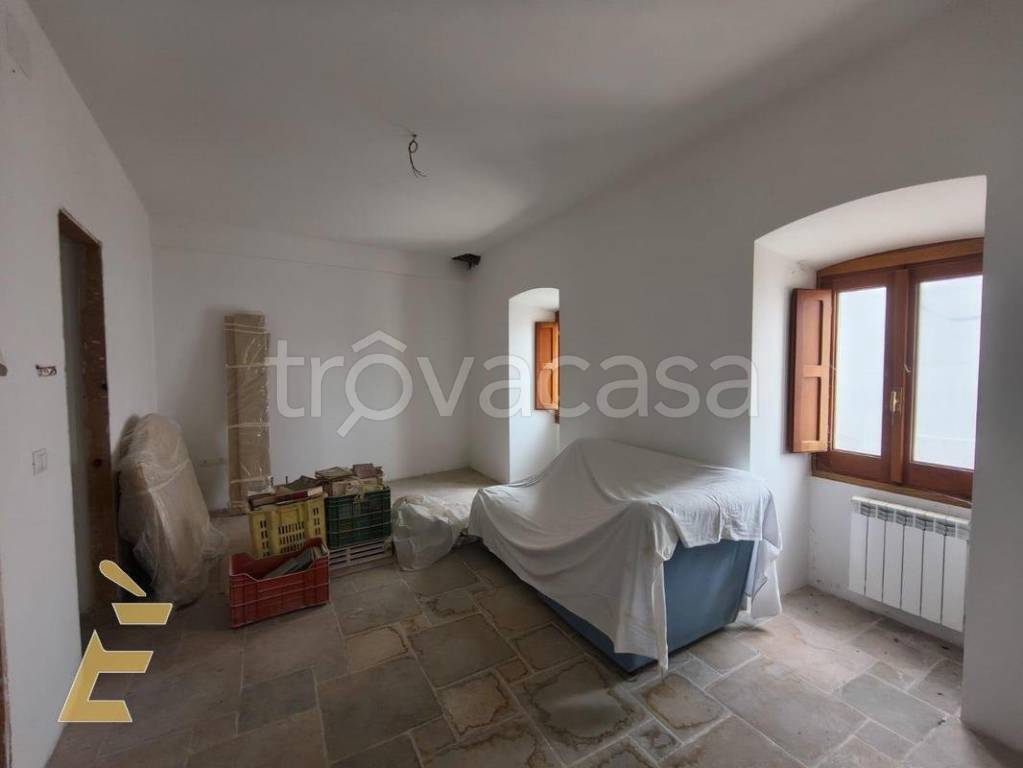 casa indipendente in vendita a L'Aquila in zona Paganica