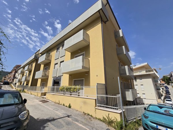 appartamento in vendita a L'Aquila in zona Centro Città