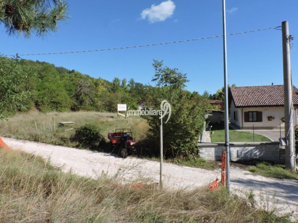terreno edificabile in vendita a L'Aquila in zona Arischia