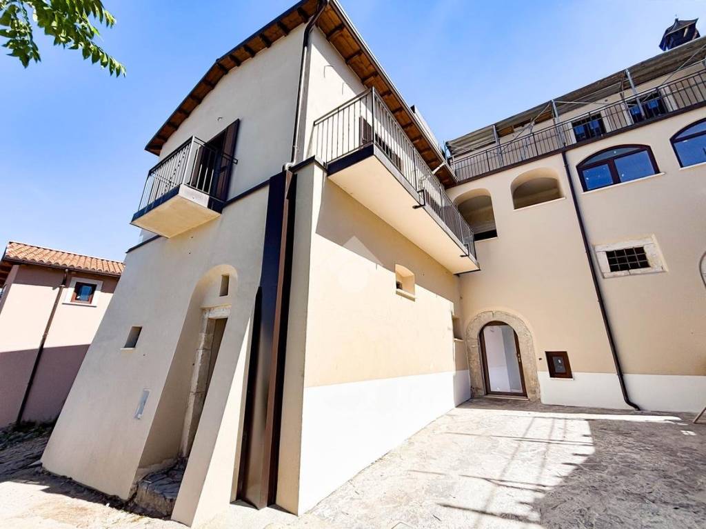 appartamento in vendita a L'Aquila in zona Paganica