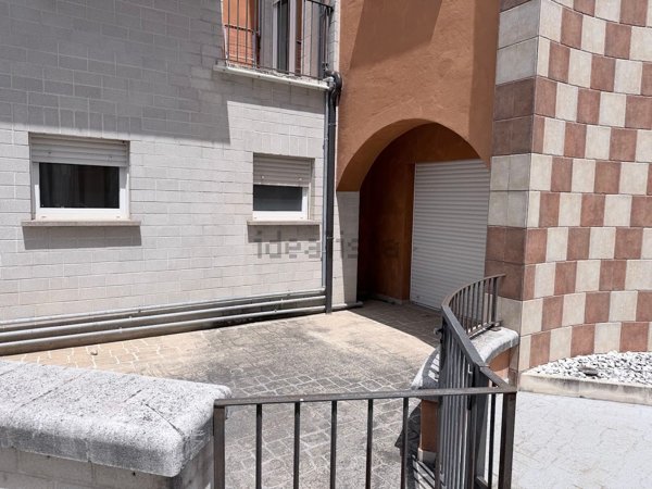 ufficio in vendita a L'Aquila in zona Via Strinella
