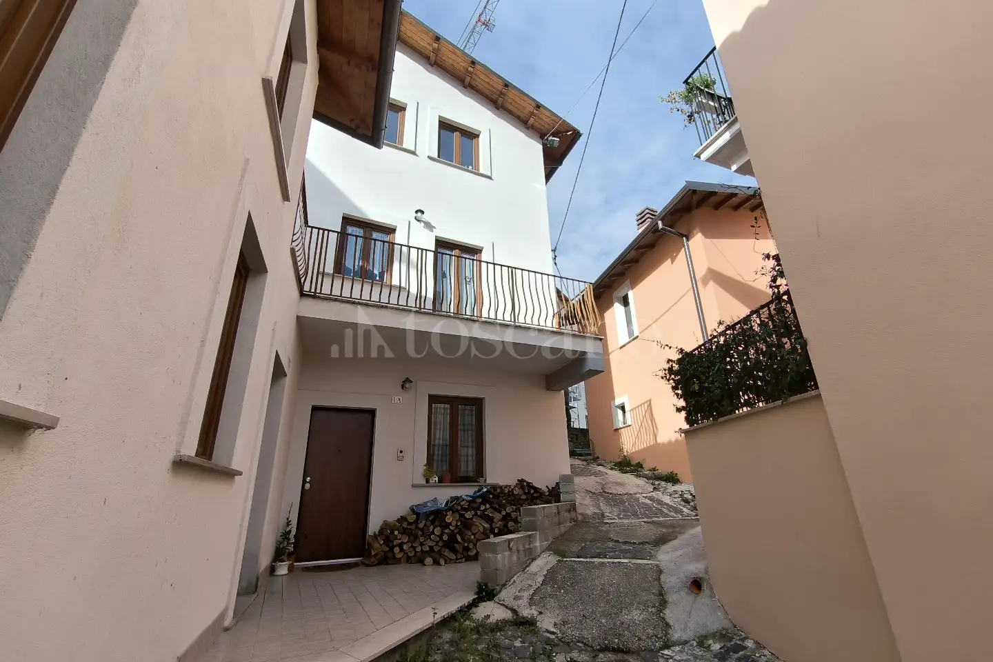 casa indipendente in vendita a L'Aquila in zona Monticchio/frazione Bagno