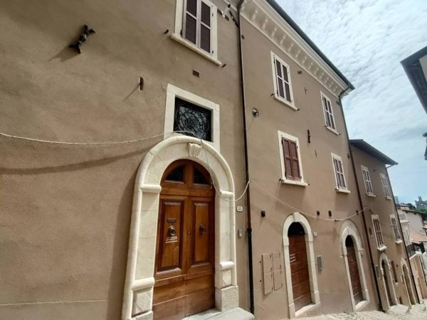 appartamento in vendita a L'Aquila in zona Centro Città