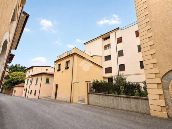 appartamento in vendita a L'Aquila in zona Centro Città