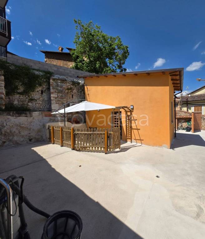 casa indipendente in vendita a L'Aquila in zona Centro Città