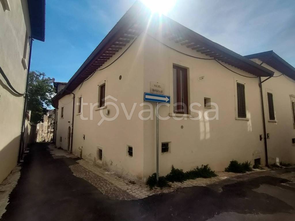 appartamento in vendita a L'Aquila in zona Centro Città